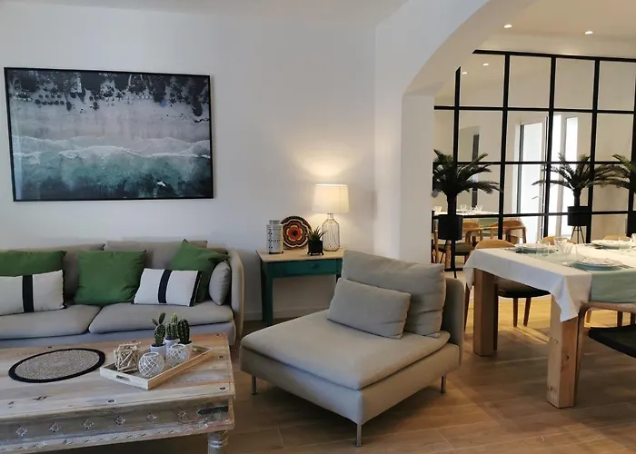 Будинок відпочинку Bahia Порт-де-Польєнса